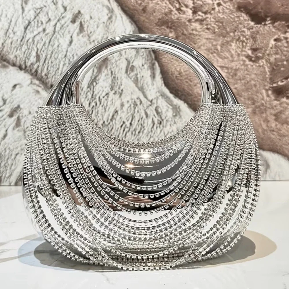 Elegant Silver Handbag with Rhinestone Detailing - Picture 2 of 6
